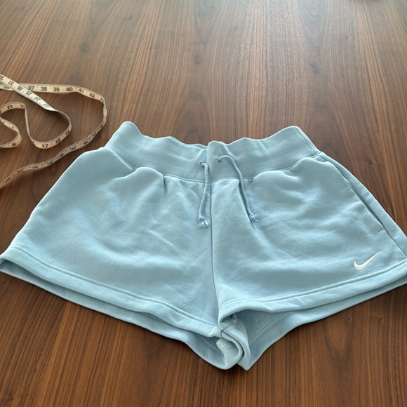 Nike Pants - Nike Women's Phoenix Sportswear Fleece High Waisted Loose Shorts Medium M blue